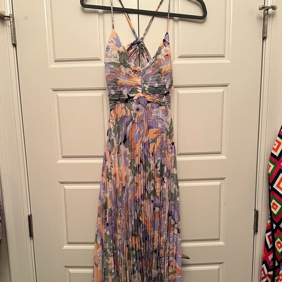 EUC ASTR the Label Blythe Floral Plisse Midi Dress - Picture 3 of 6